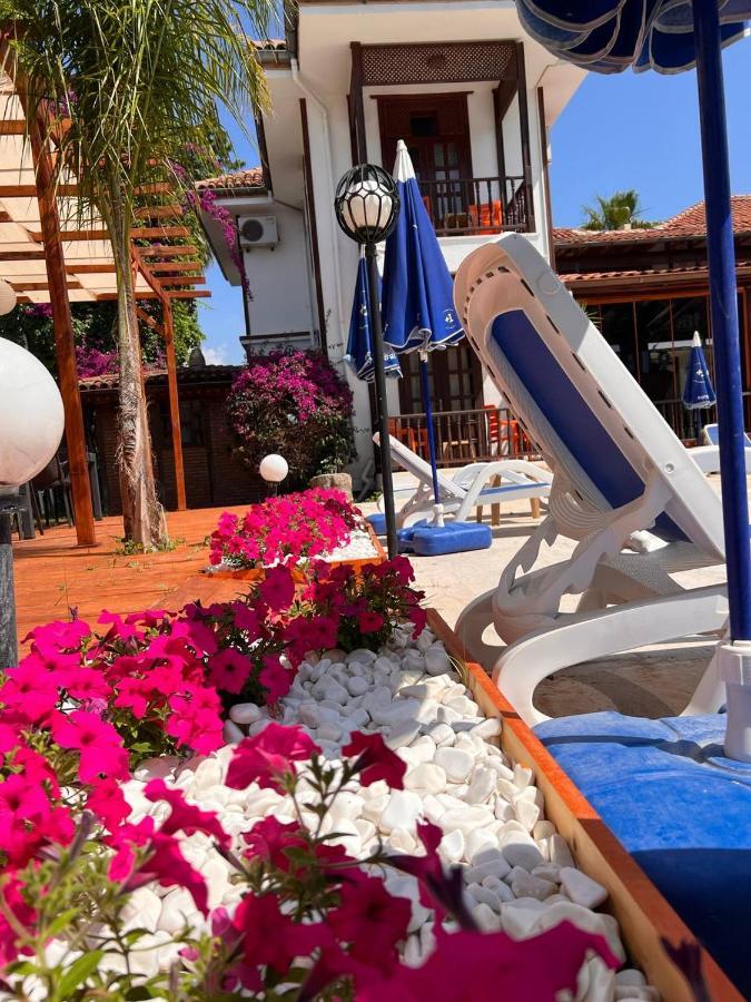 Palma Rosa Bed & Breakfast 3*