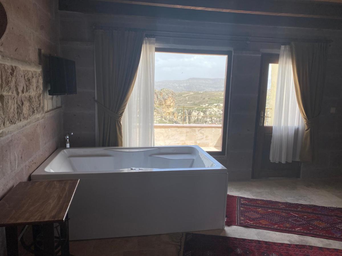Crazy Horse Hostel Ortahisar