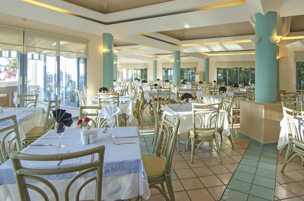 The Grand Blue Sky International Resort 4*