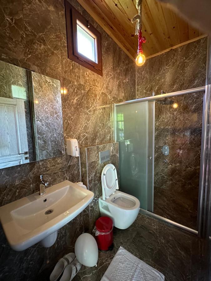 Vadidekal Hotel Camlihemsin