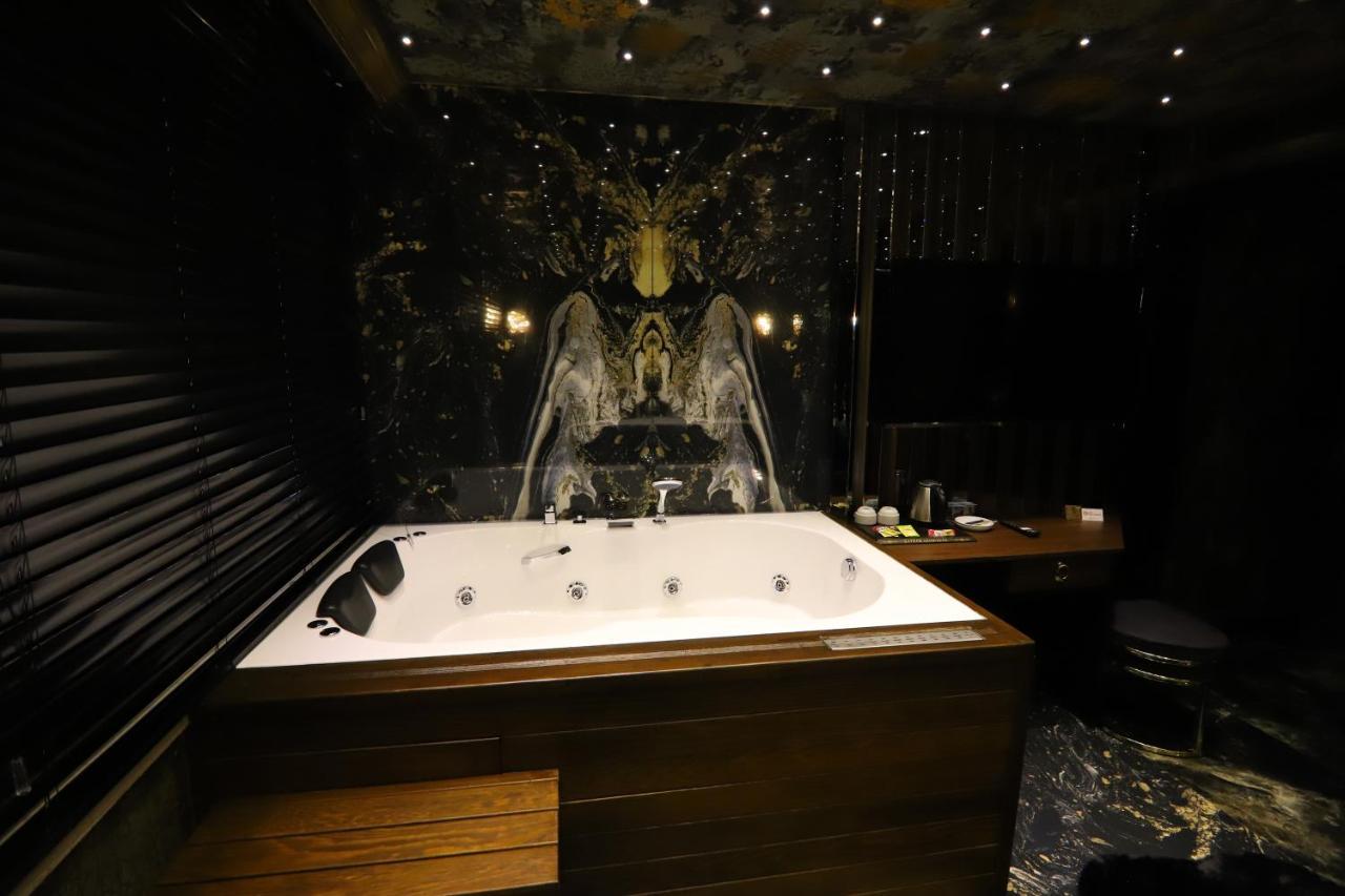 Hotel Bayrak Grand