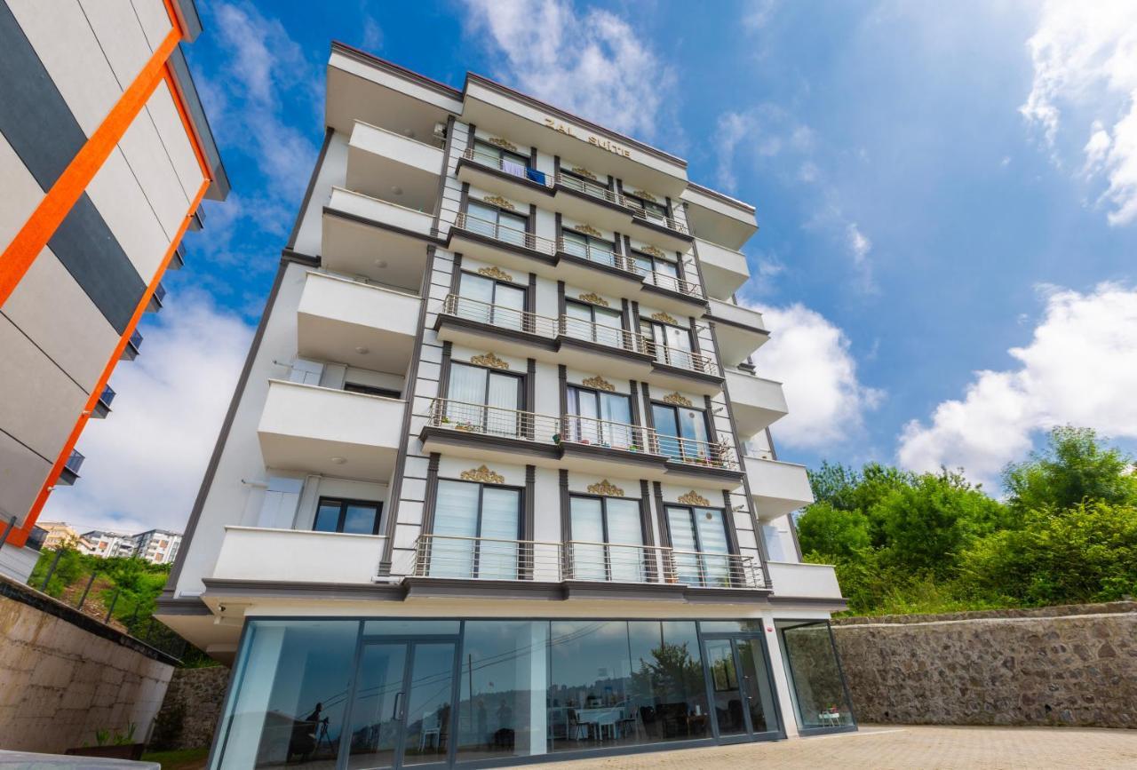 Zal Aparthotel *