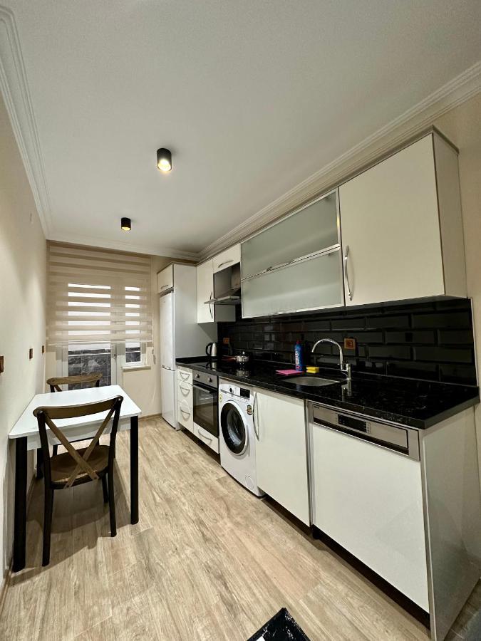White House Aparthotel