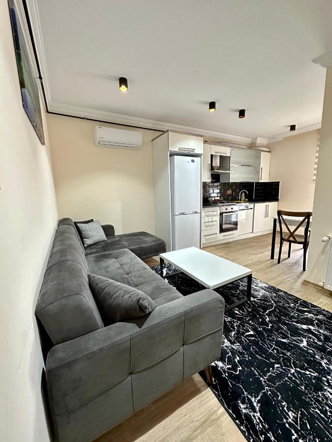 White House Aparthotel *