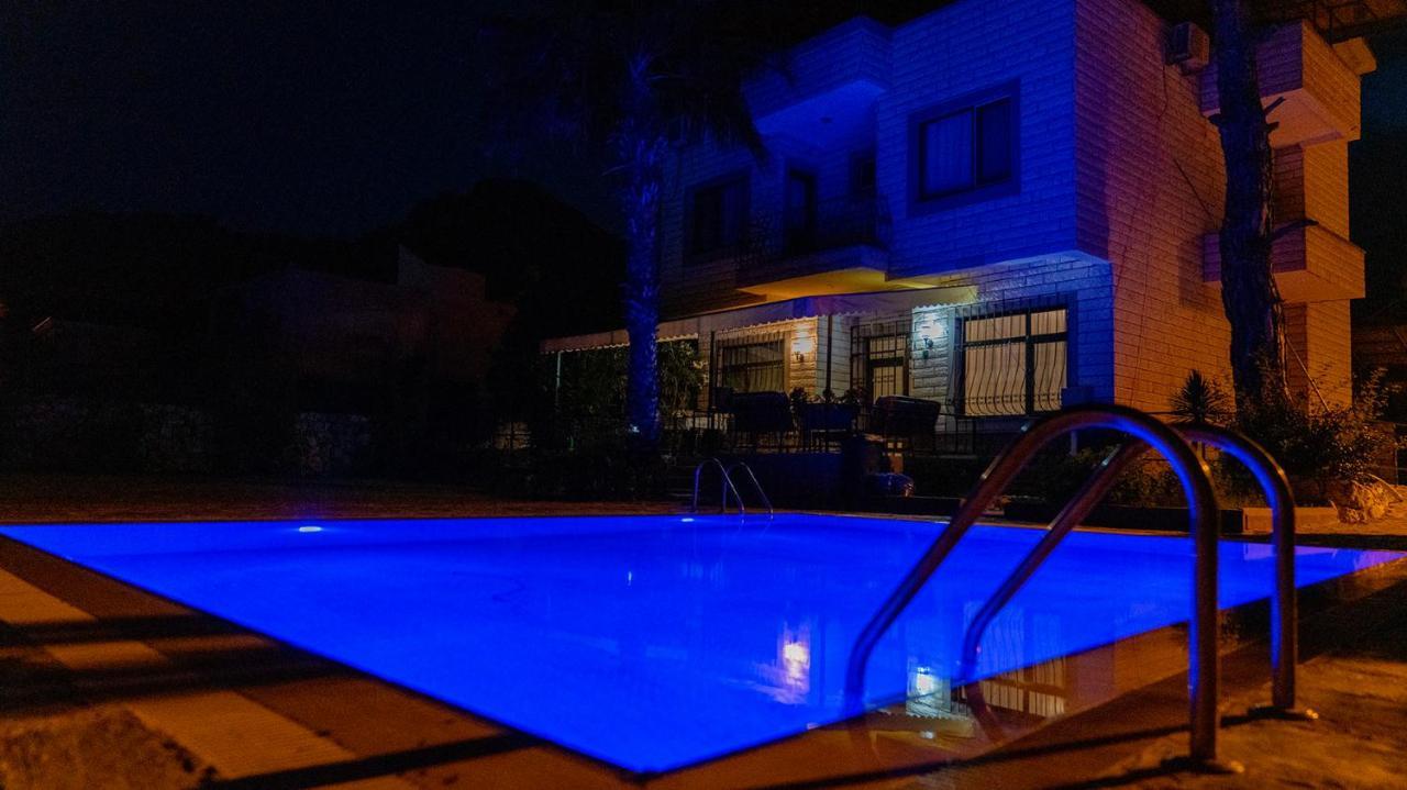 Spacious With Sea And Mountain View Villa *