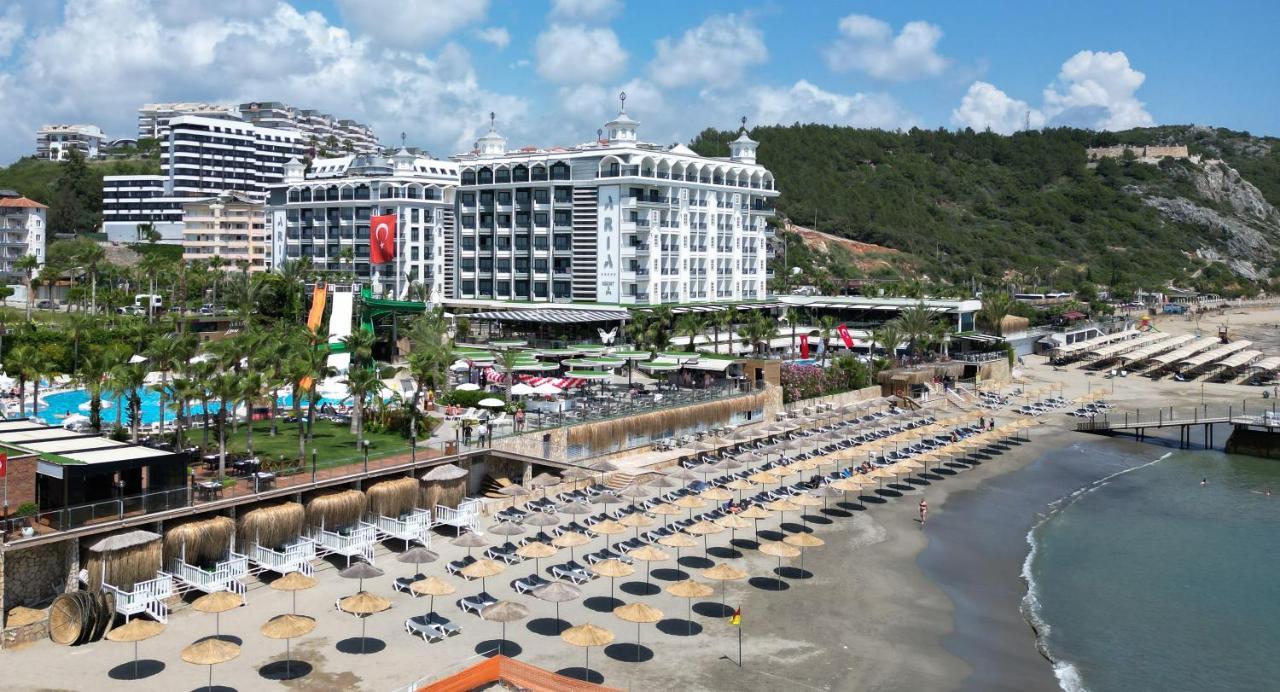 Aria & Ultra Hotel 5*