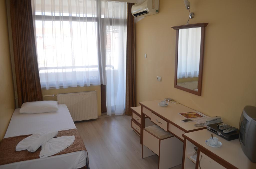 Ayvalik Palas Hotel 2*