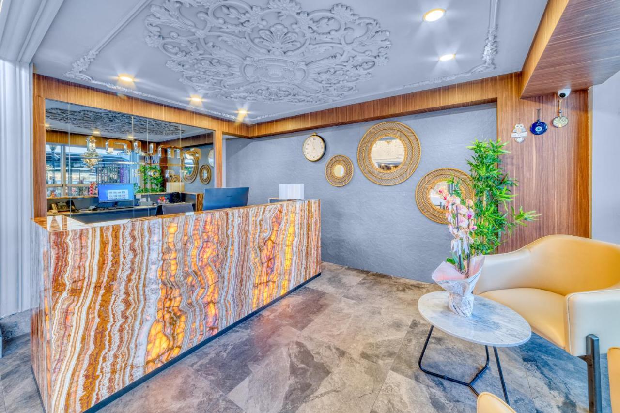 Numa Port Hotel 4*