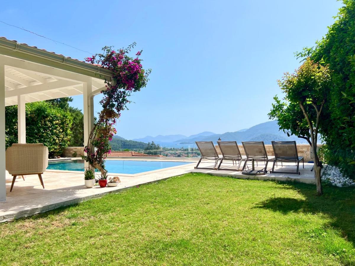 Villa Paradaise Is Magnificent With Sea View And Infinity Pool *