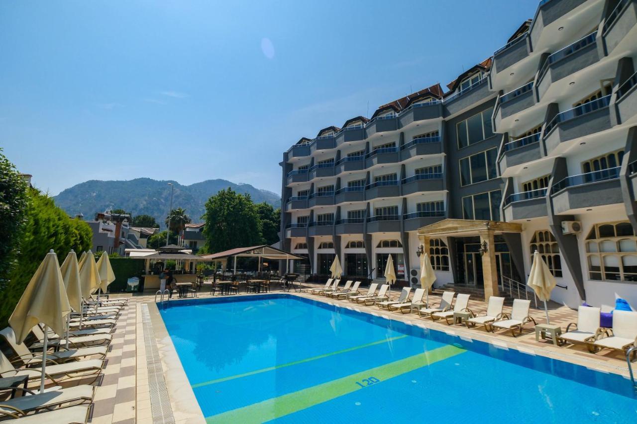 Club Selen Icmeler