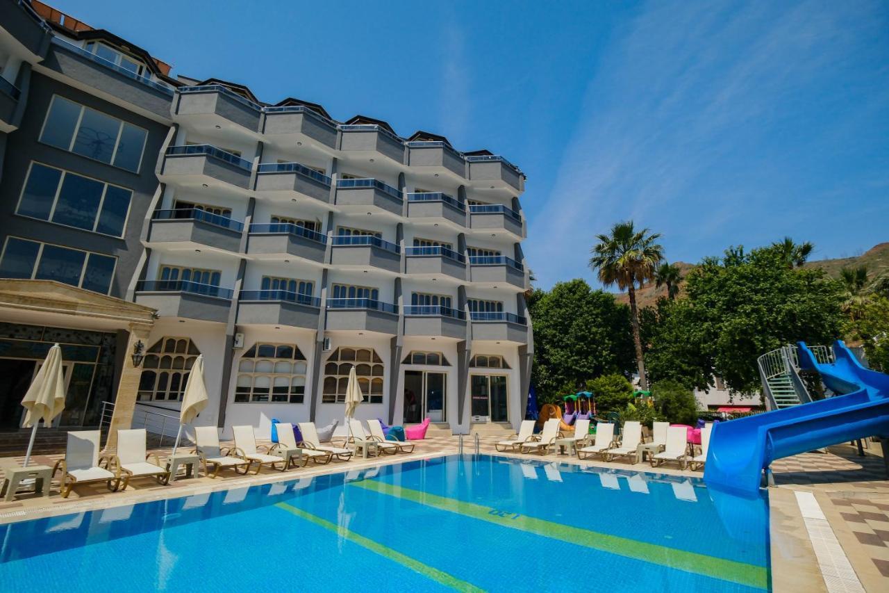 Club Selen Icmeler