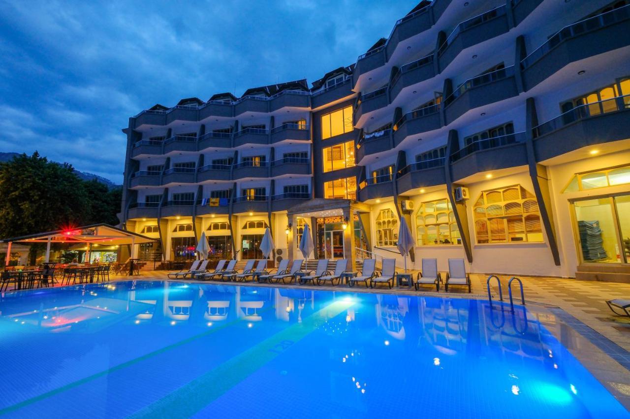 Club Selen Icmeler