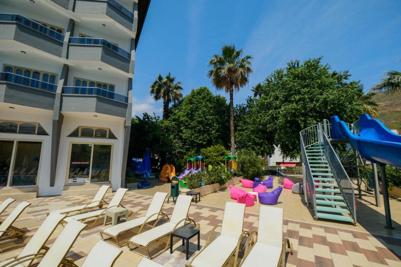 Hotel Club Selen 3*