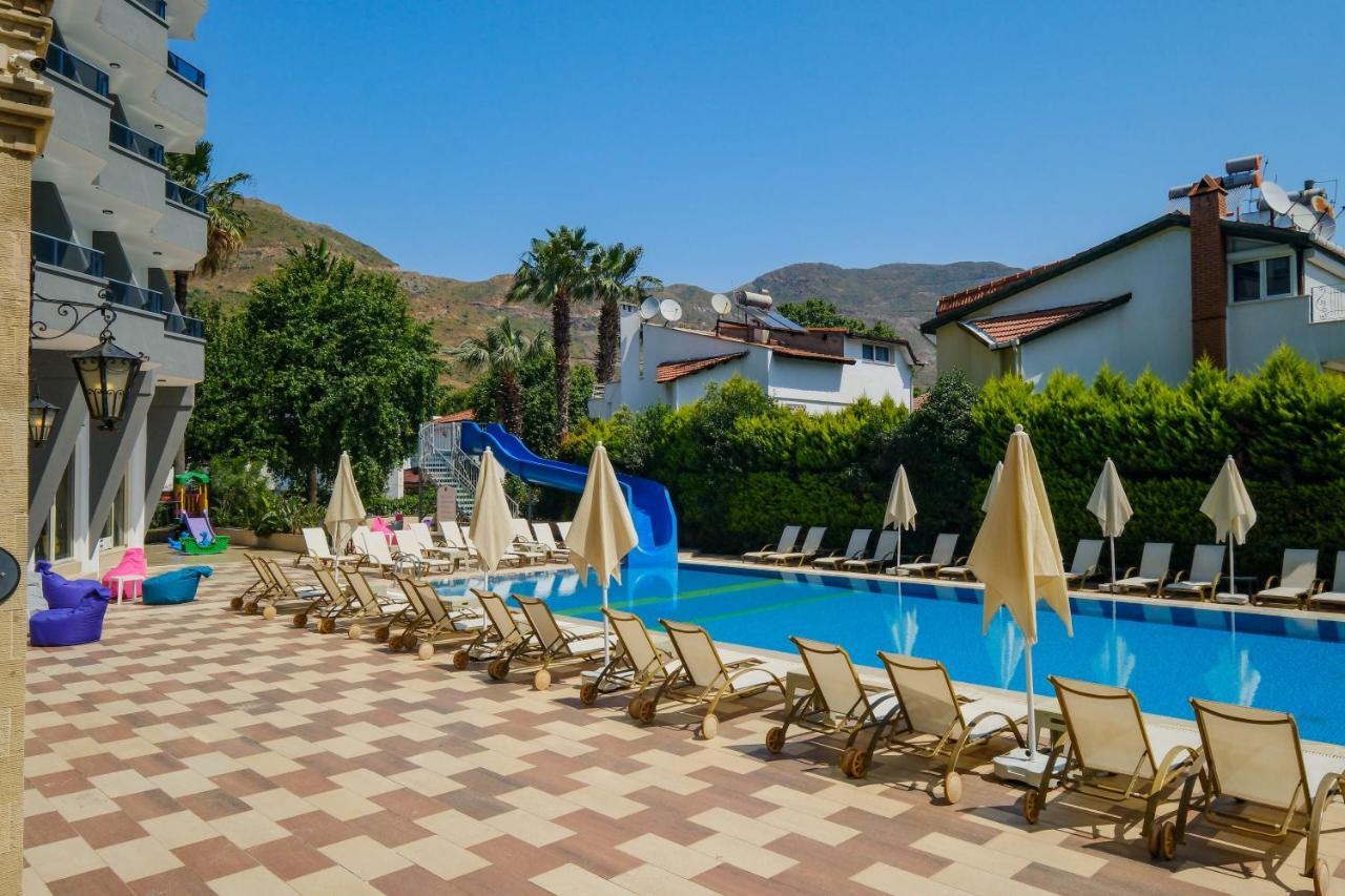 Club Selen Icmeler