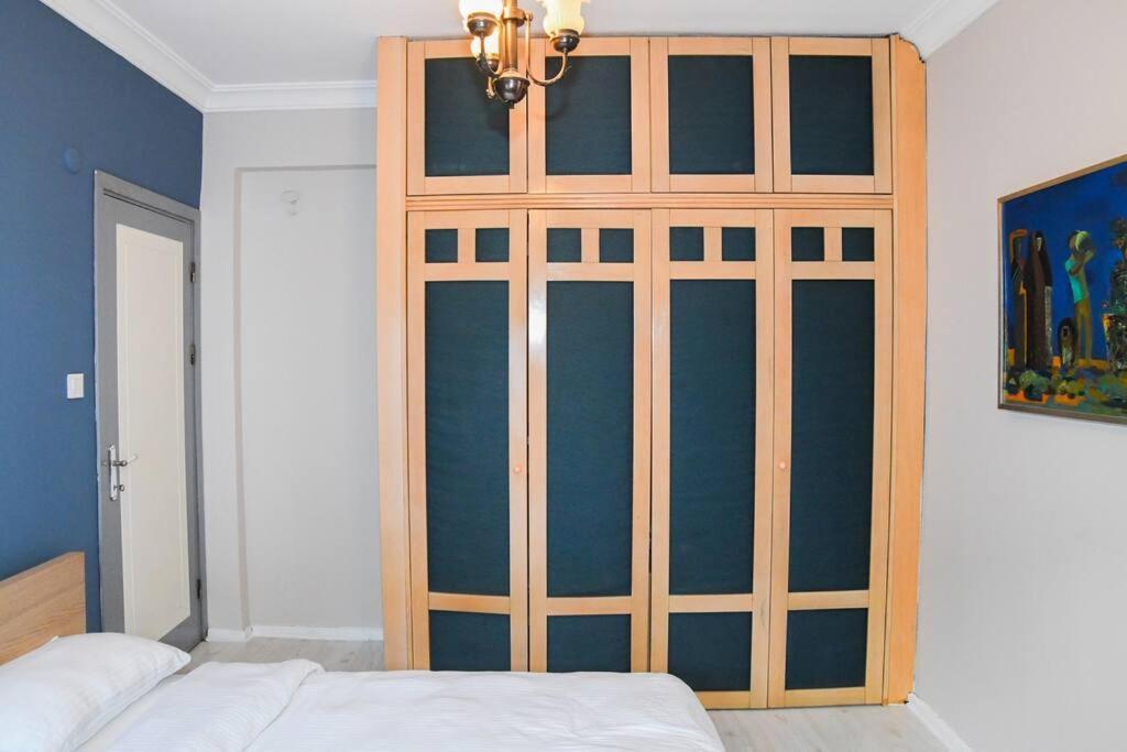 Wonder Homes- Spectacular View 6br, 2ba, Rooftop Apartment *