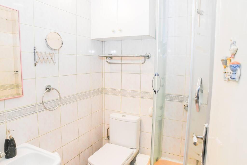 Wonder Homes- Spectacular View 6br, 2ba, Rooftop Apartment *