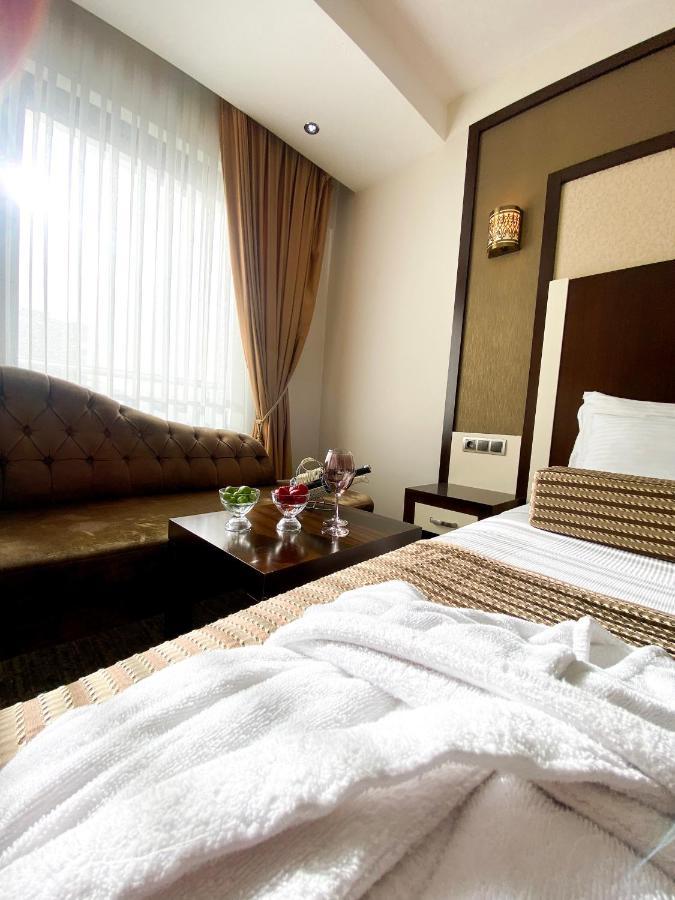 Hotel Lavin & 4*