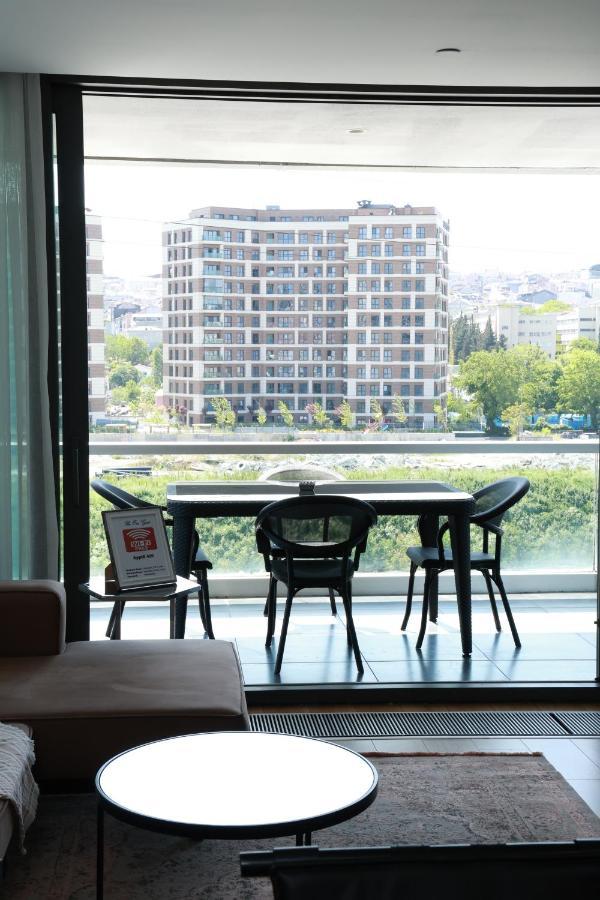 Lovely Two Bedroom Apartment