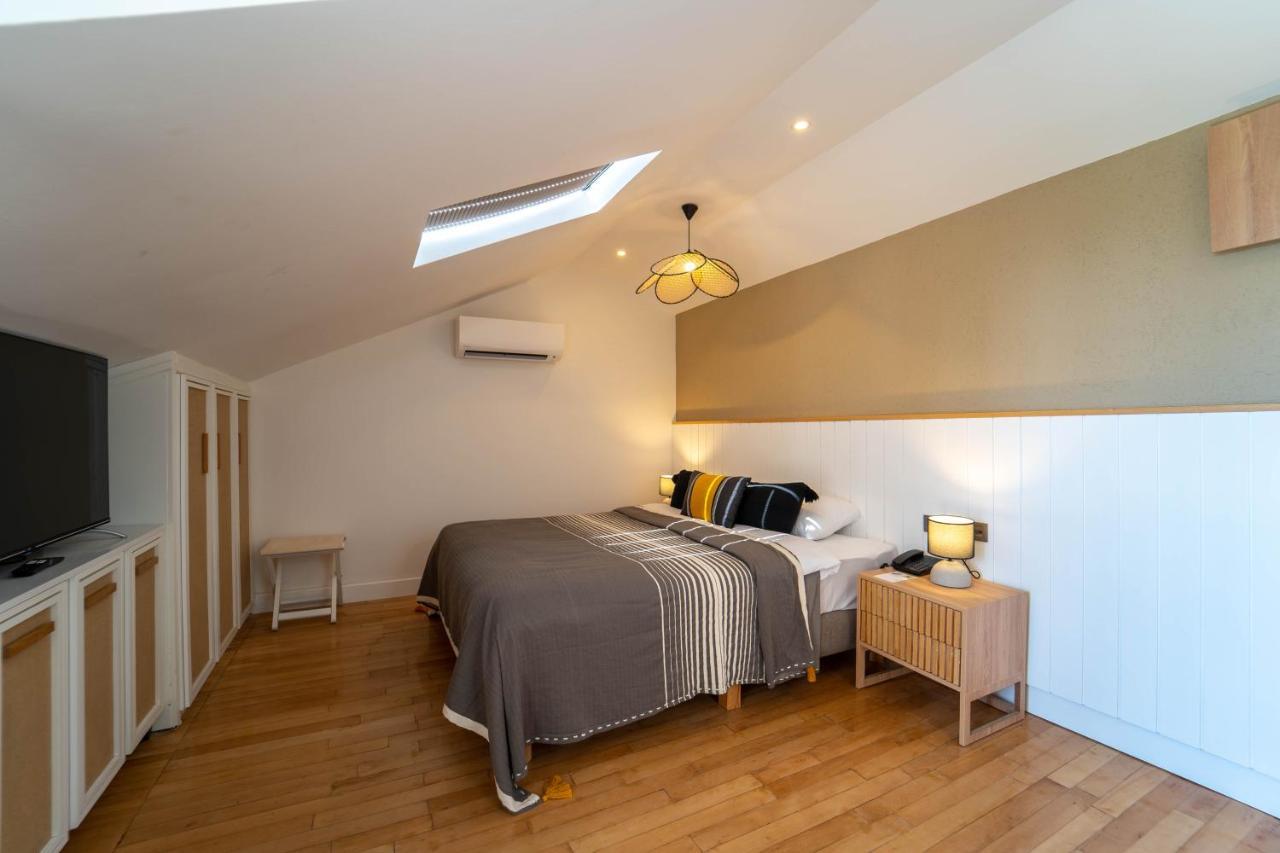 Club-e Hotel 3*