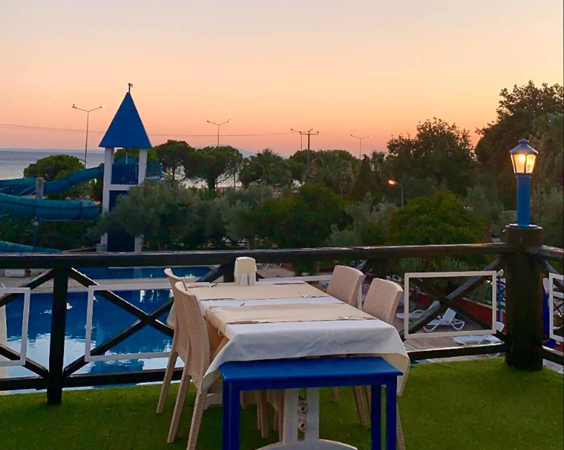 Resort Club Afrodit Tatil Koeyue Altinoluk