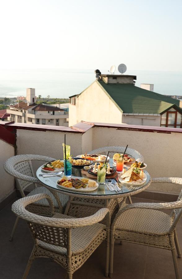 Gloria Aparthotel