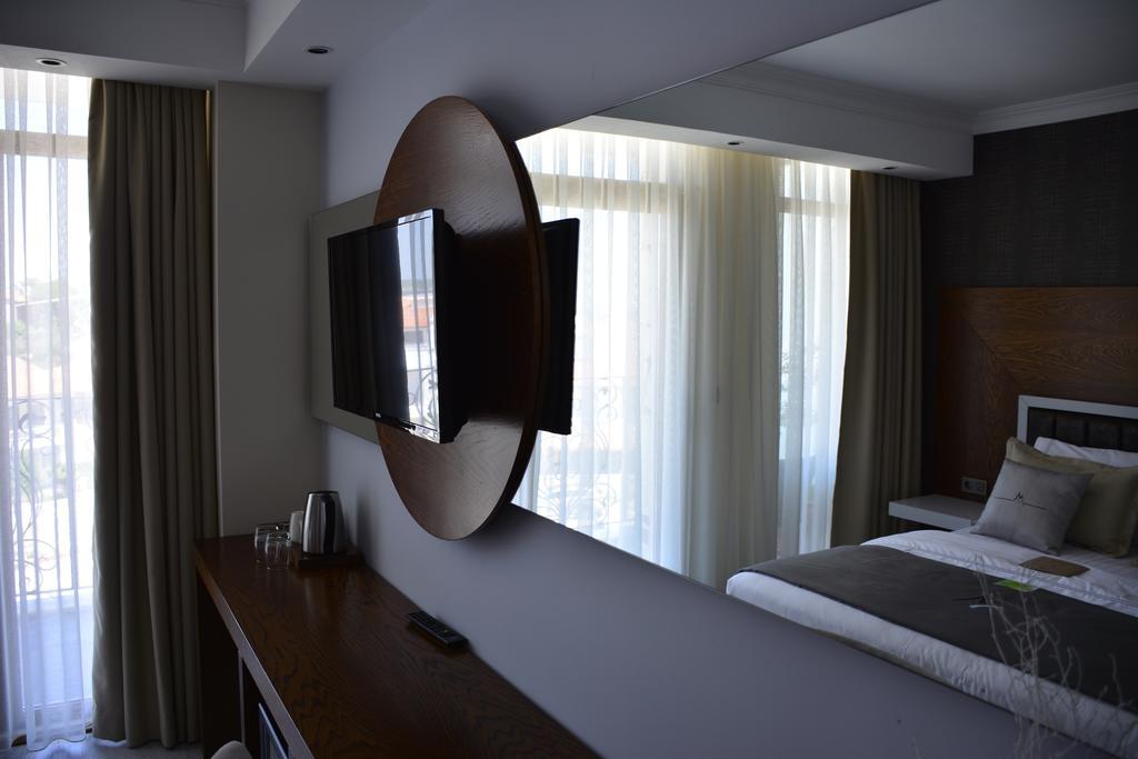 Hotel Maison Vourla