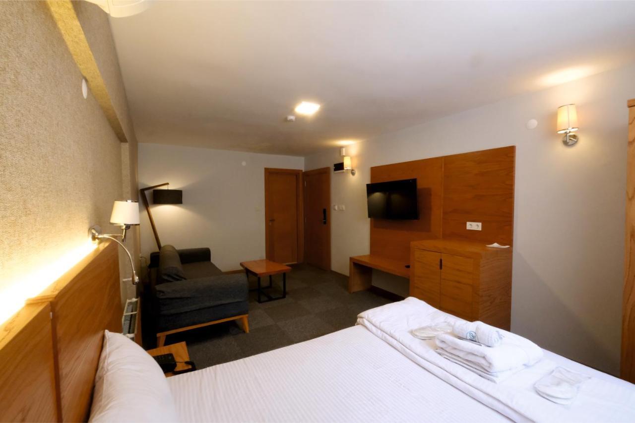 Varyant Hotel *