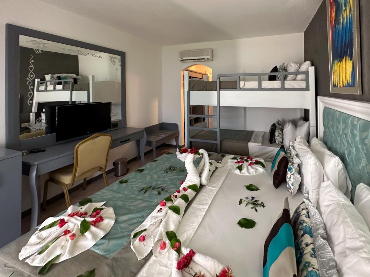 Tiana Hotel Turgutreis
