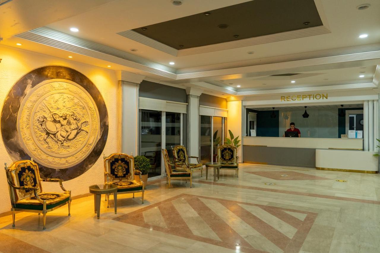 Tiana Hotel