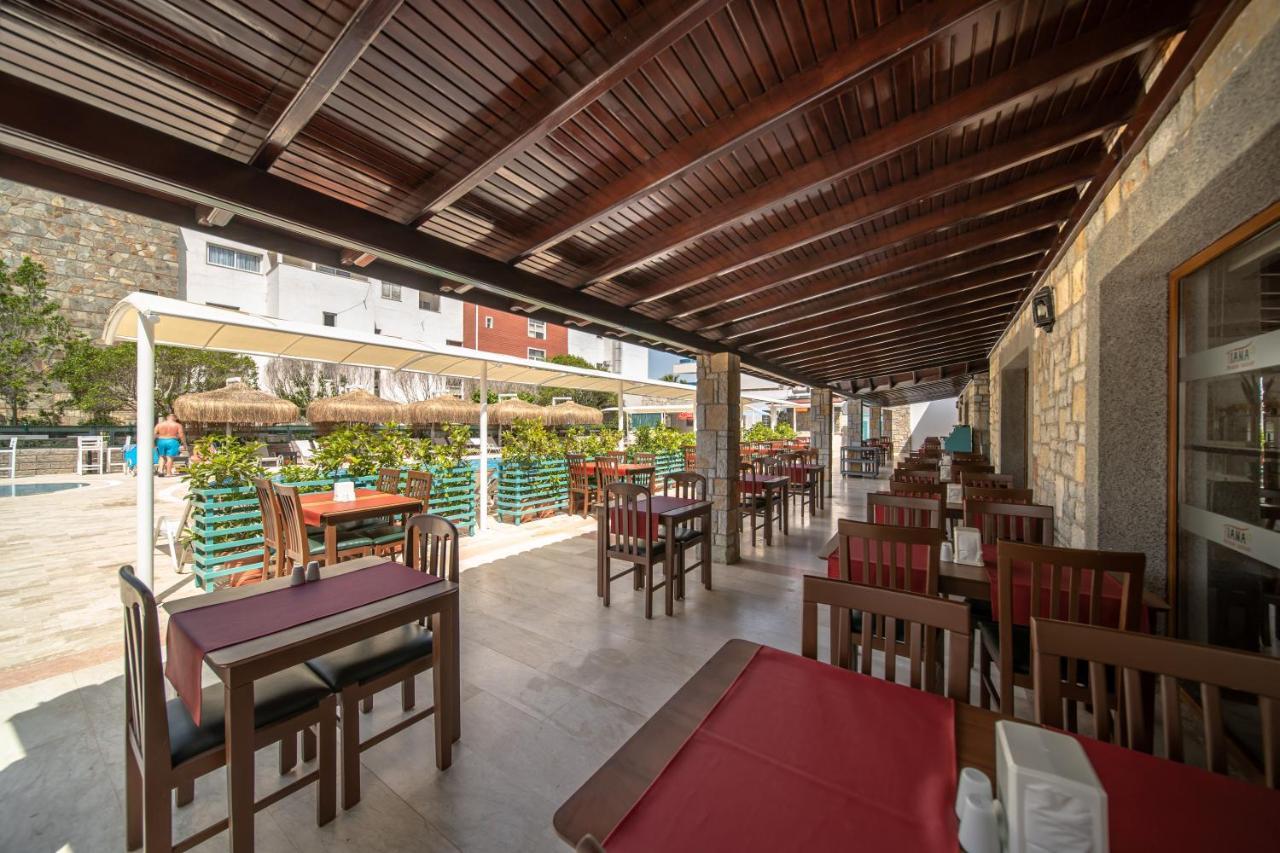 Hotel Tiana 4*
