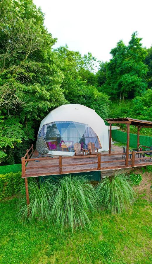 Campsite Me-ga Glamping *