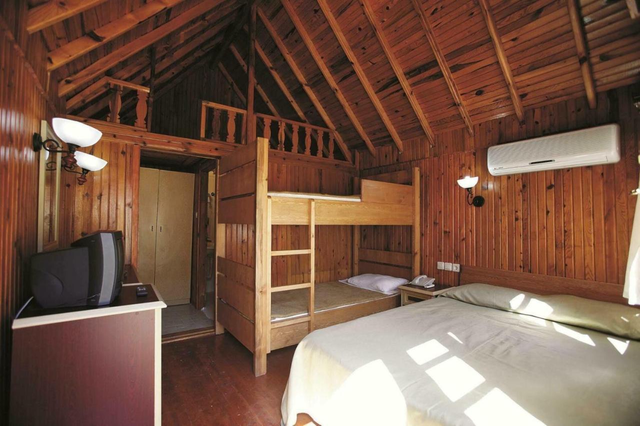 Hotel Clover Magic Nova