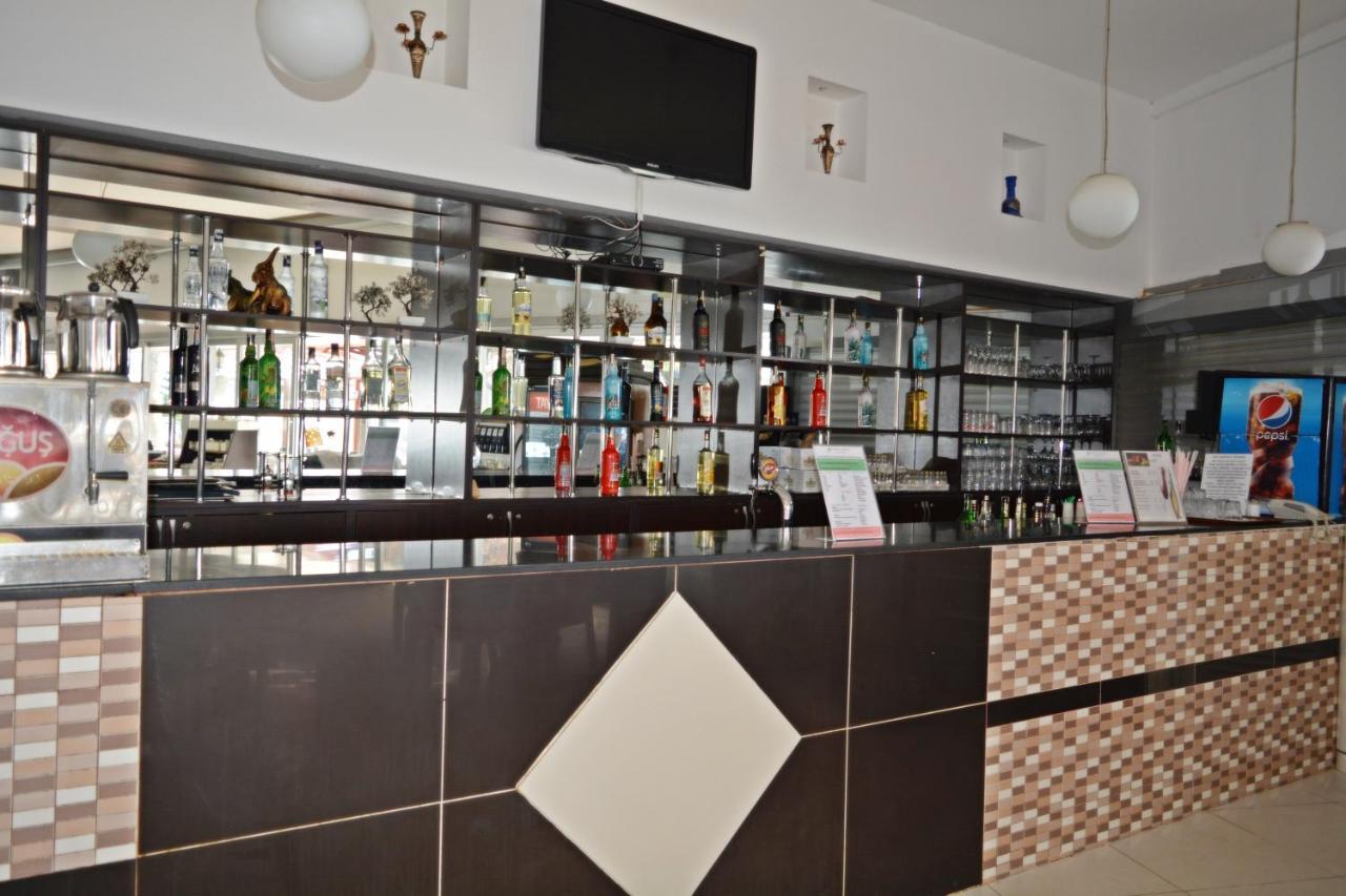 Hotel Clover Magic Nova *