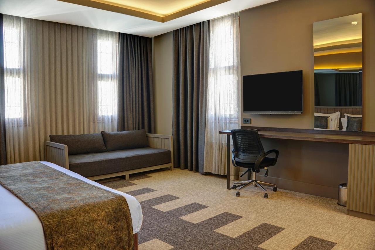 Hotel Four Mansions
