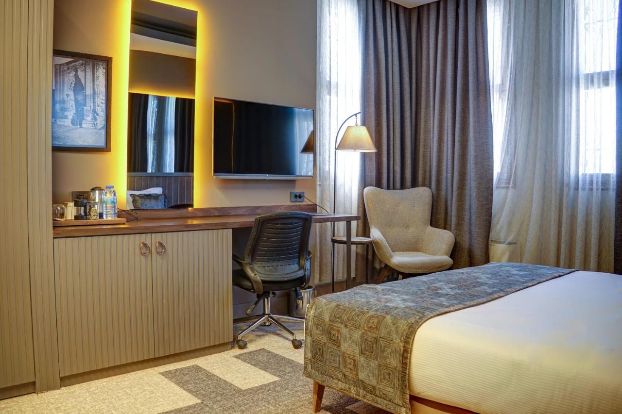 Four Mansions Hotel