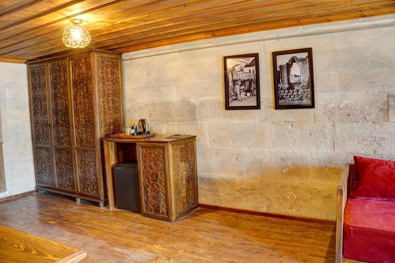 Four Mansions Hotel