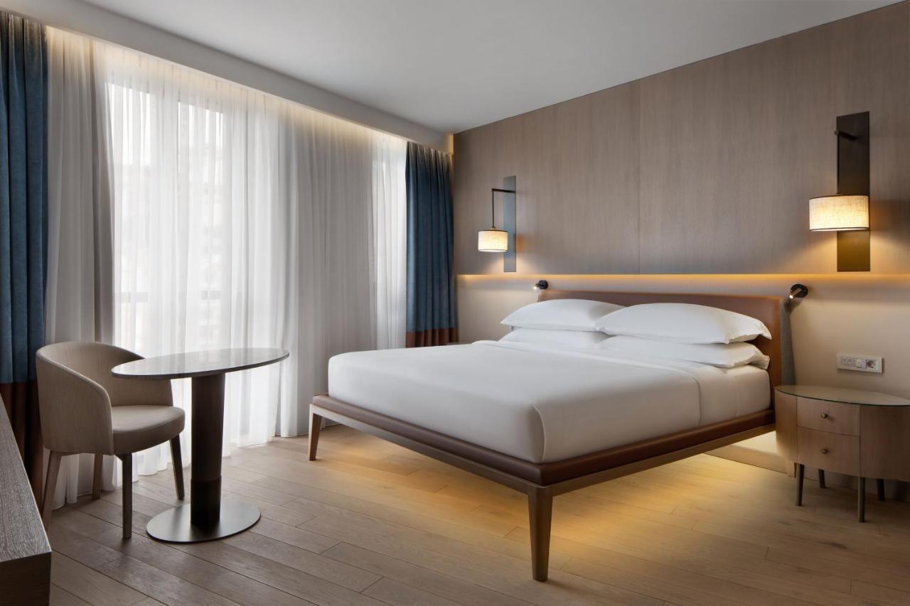 Sheraton Center 5*