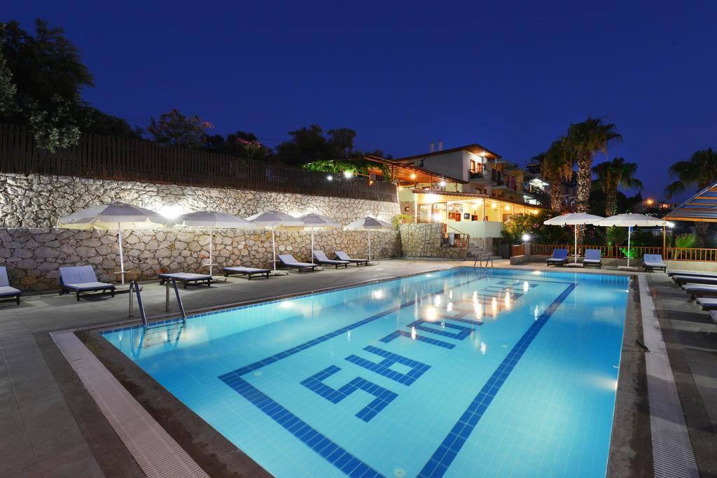 Delfin Hotel 2*