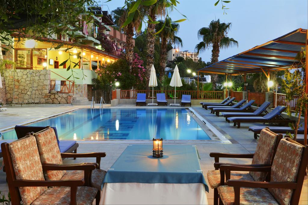 Hotel Delfin 2*