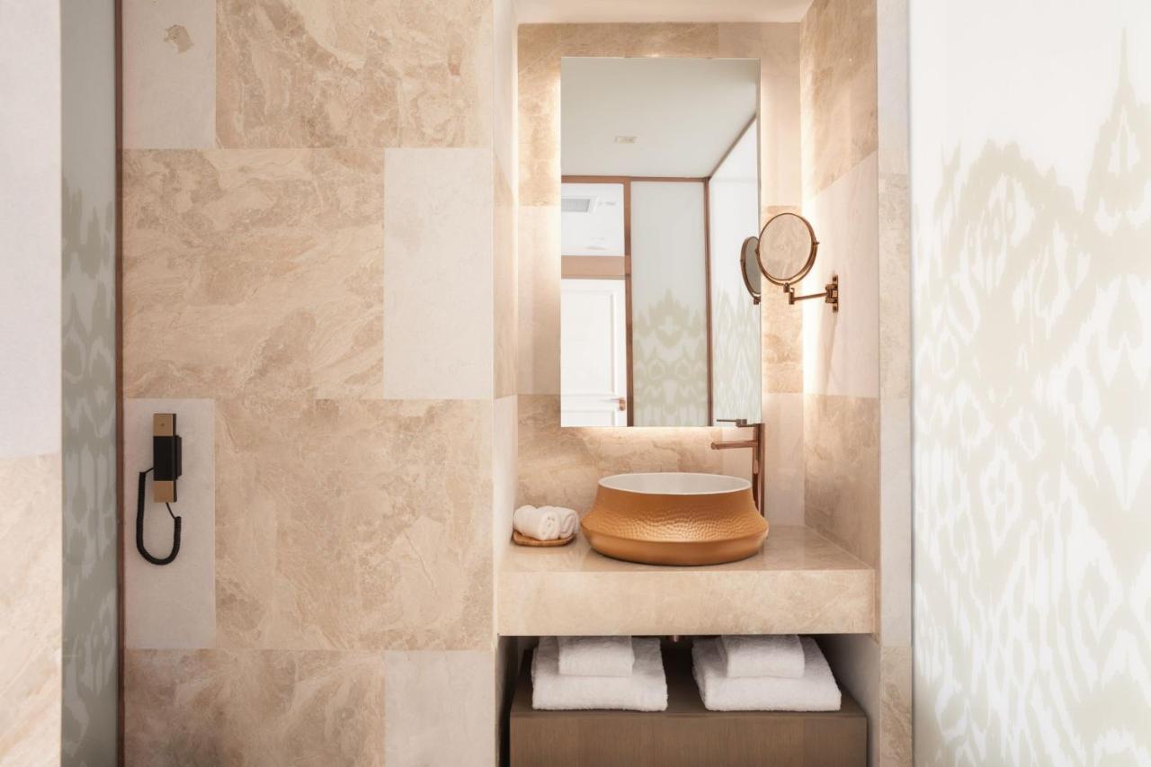 Burdock Istanbul, Autograph Collection *