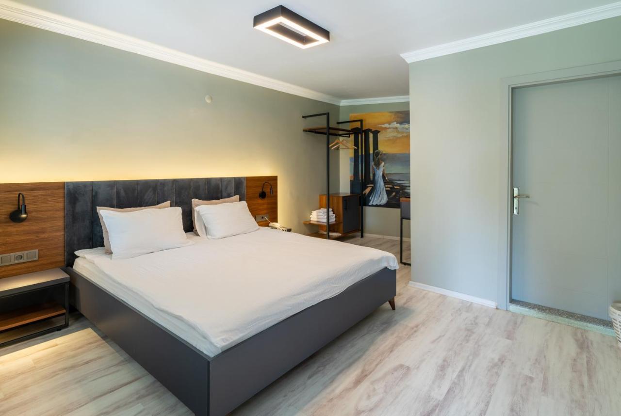 Kayalar Blue Hotel *