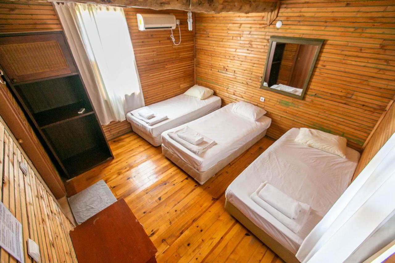 Kadir's Family House Lodge *