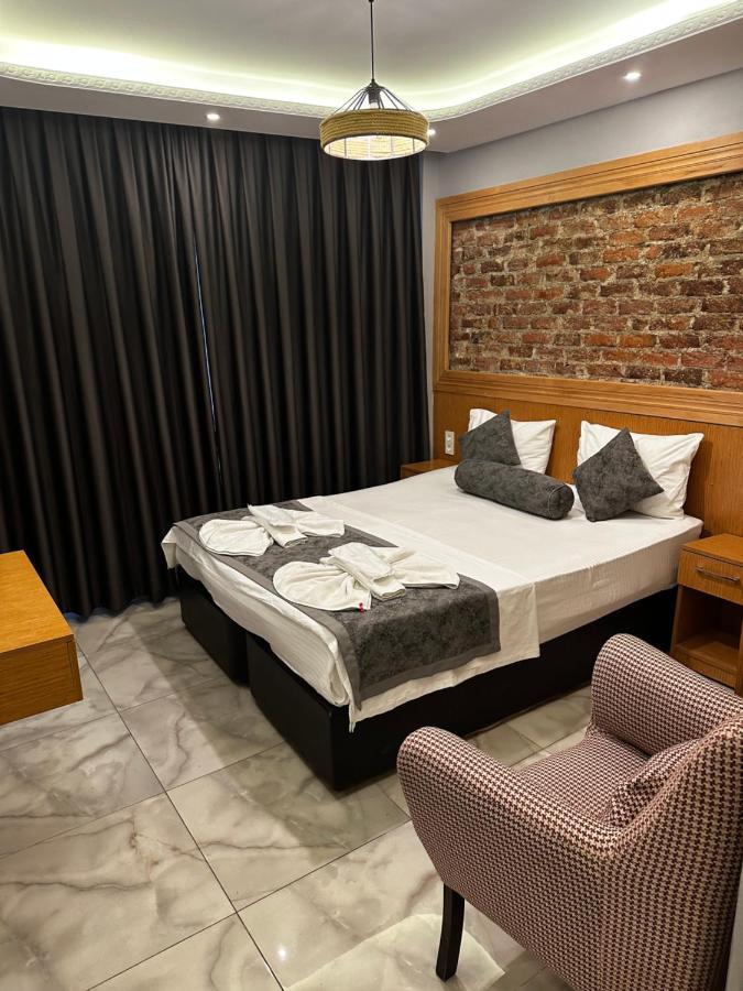 Aparthotel Arat