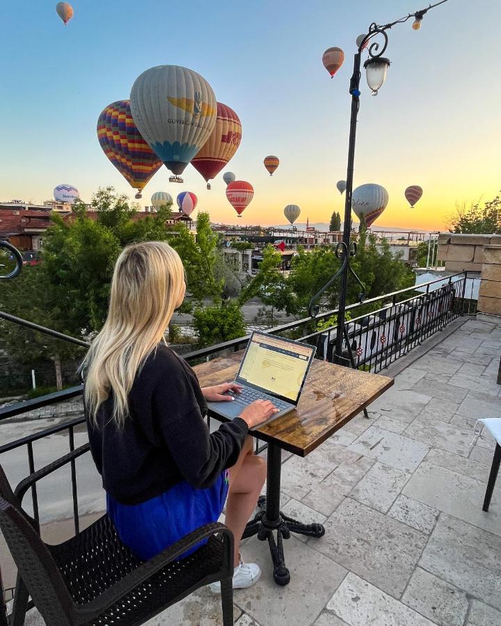Nomads Cave & Rooftop Hotel 2*