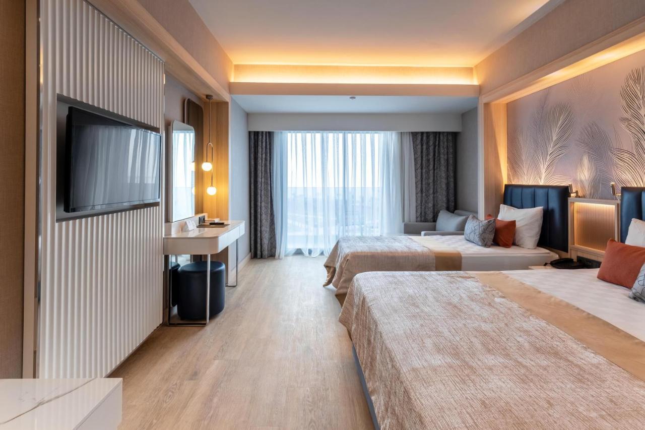 Lago Hotel Resort 5*
