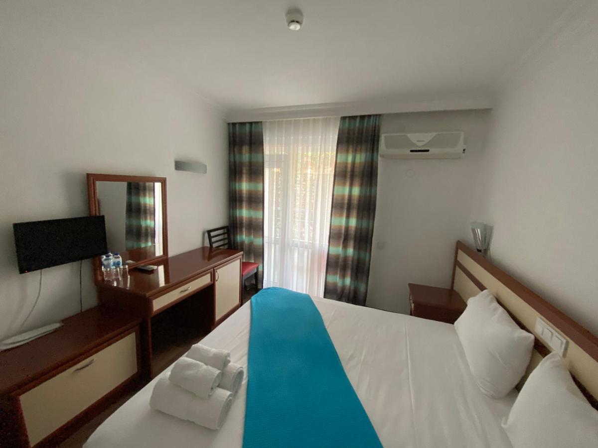 Marina Hotel 3*