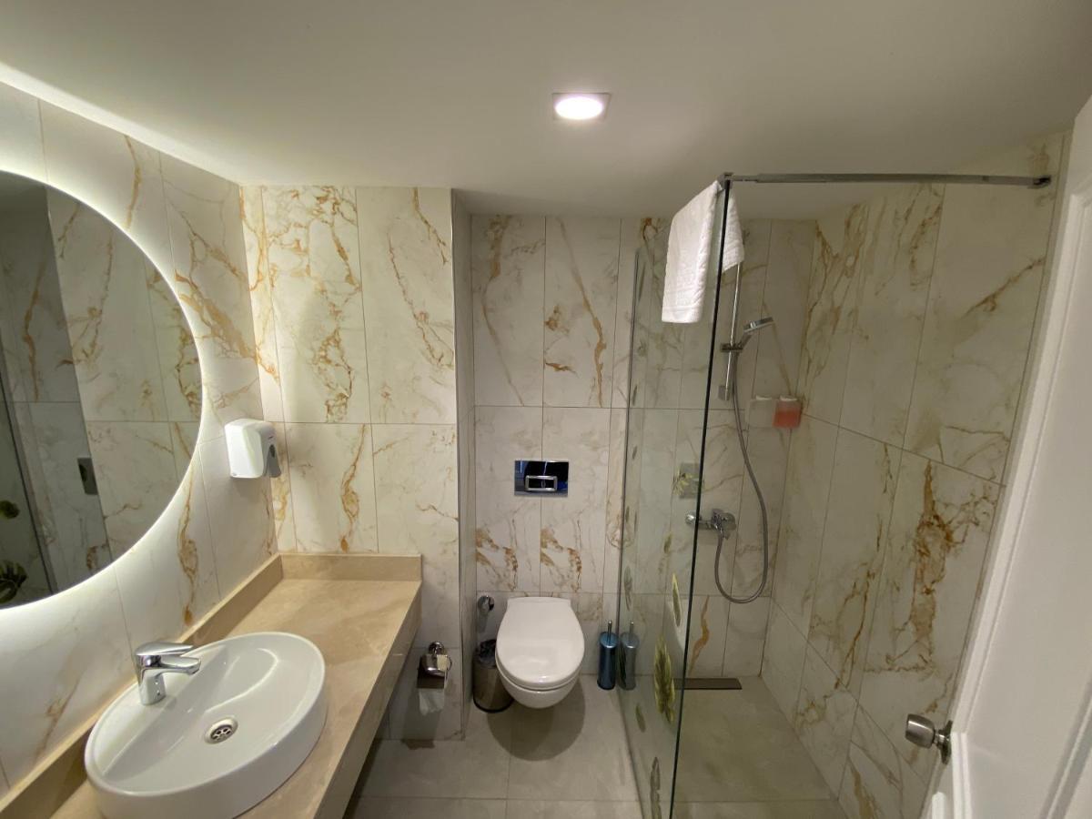 Marina Hotel 3*