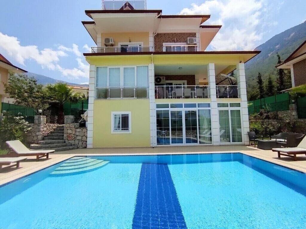 Alpine At Hisaroenue Oeluedeniz Ovacik 6+2, 12 People Villa