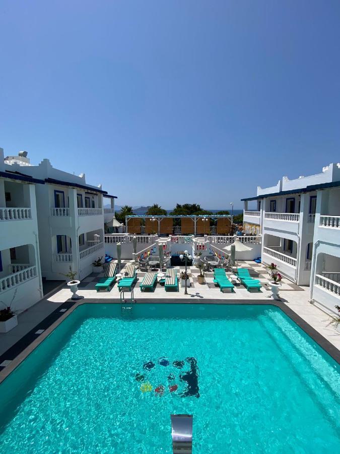 Bahama Art Hotel 3*