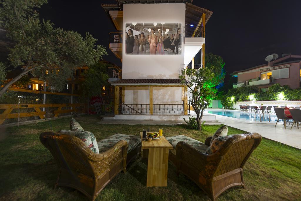 Teki̇rova Hotel 4*